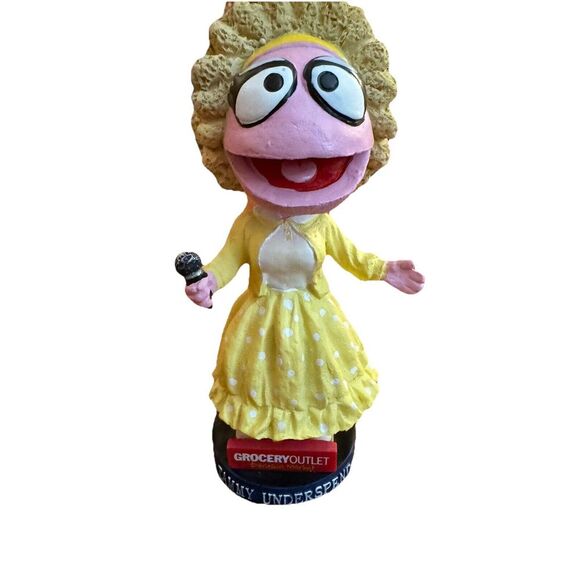 GROCERY OUTLET BARGAIN MARKET " LIMITED EDITION" TAMMY UNDER SPEND BOBBLE HEAD - Picture 2 of 16